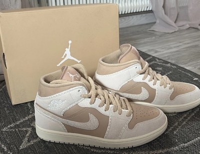 Nike Air Jordan 1 Mid SE Beige ,,Bunny  Size 41 Brand New Shoe + Box