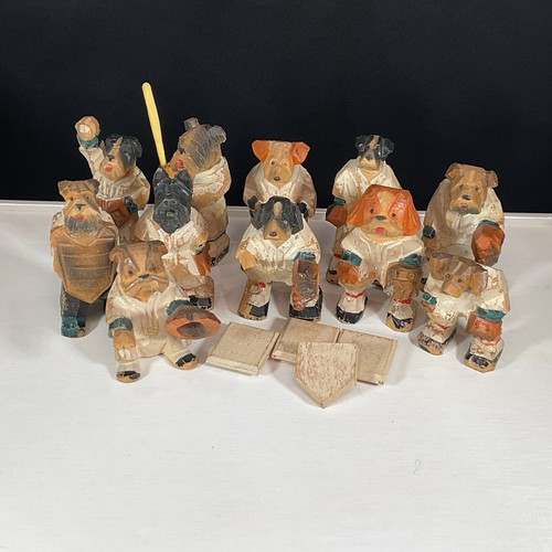 Vintage ANRI? Hand Carved Wooden Dog Baseball Team Figurines 15pc Set Sports - Afbeelding 1 van 17