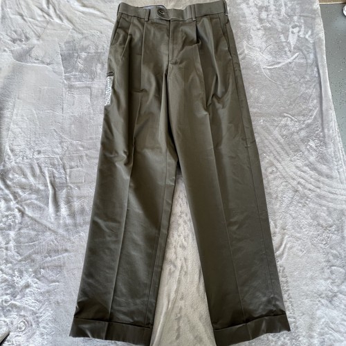 Mens AXIST 32X32 Brown Pleated Front Corporate Khaki Pants Performance Easy Care