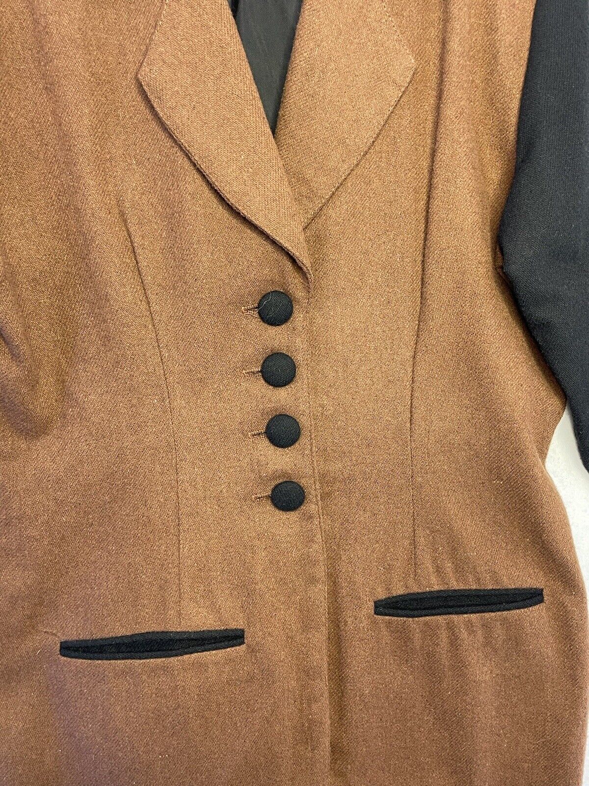 Picture 4 of 5