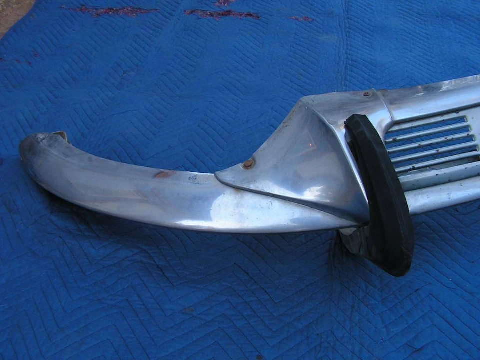 Parachoques delantero cromado Citroen ID DS 19 21 Pallas sedán OEM libre de óxido muy bueno Foto 4 de 4