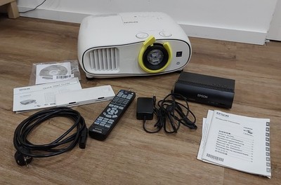 Epson EH-TW6600W Full-HD 2D/3D Heimkino-Beamer + Wireless-HD | OVP | 1337 h
