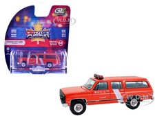 1991 GMC SUBURBAN "CANADA COAST GUARD" RED 1/64 DIECAST BY GREENLIGHT 43065 F