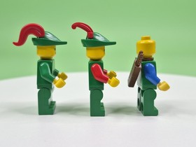 LEGO Castle (6077) Forestmen&rsquo;s River Fortress - 94% Complete - READ DESCRIPTION 