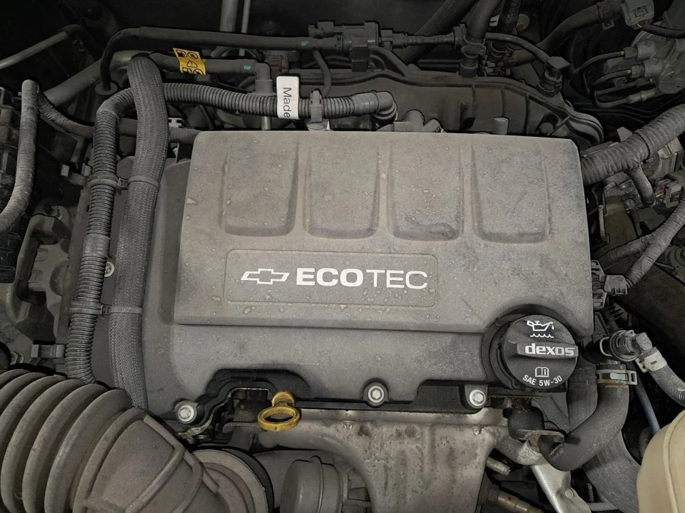 2015 Chevrolet Trax Left Front Door Panel Black Used 84000 Miles OEM - Image 4 of 4