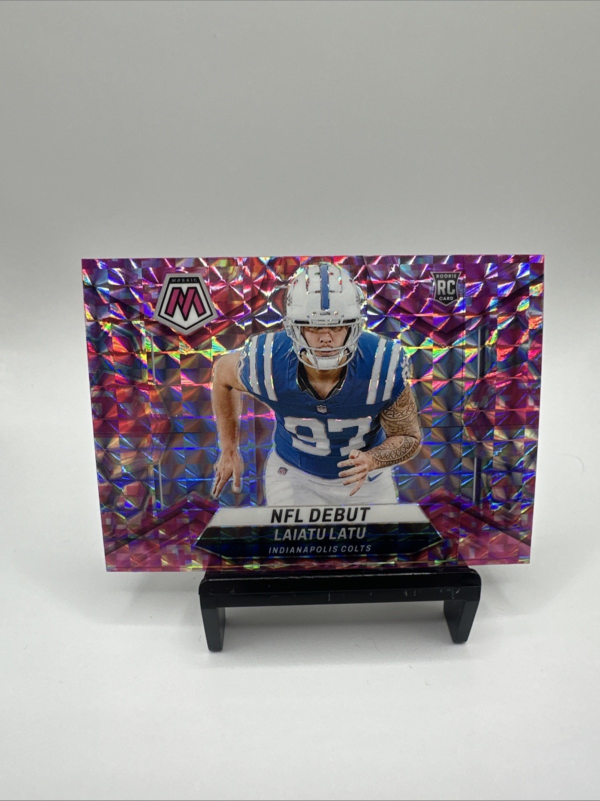 2024 Panini Mosaic - NFL Debut Laiatu Latu #290 Camo Pink Mosaic Prizm (RC) A2