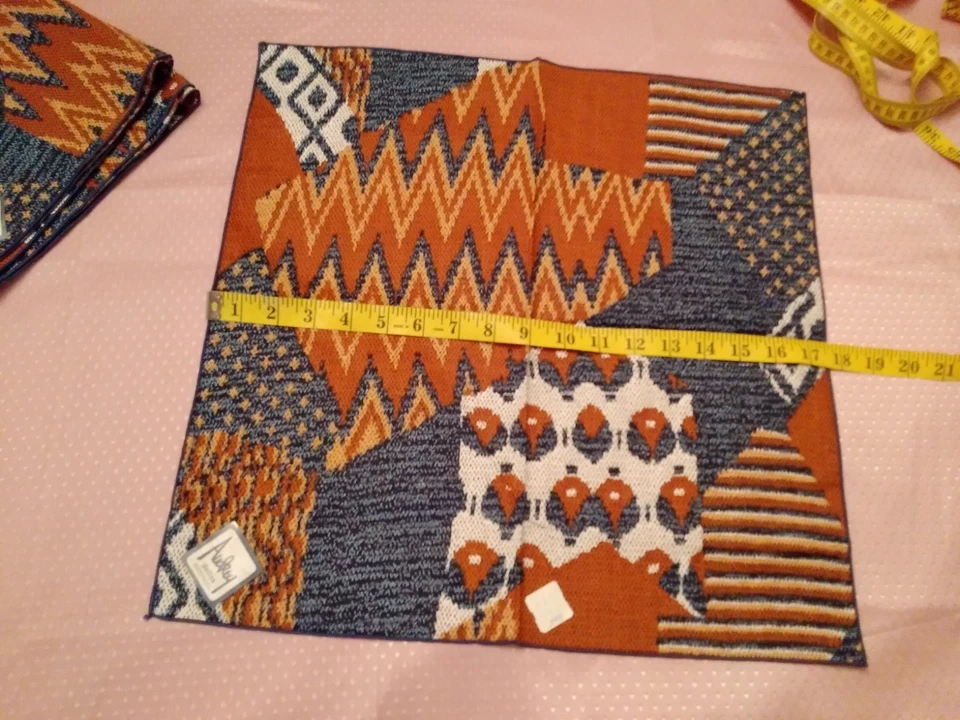 Linens 4 NWT Vintage Audrey Dallas Abstract Geometric Fabric Dinner Napkins - Image 2 of 4