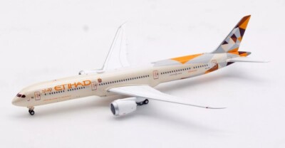 Etihad Airways / Boeing 787-10 Dreamliner / A6-BMI  / AV4231 / 1:400