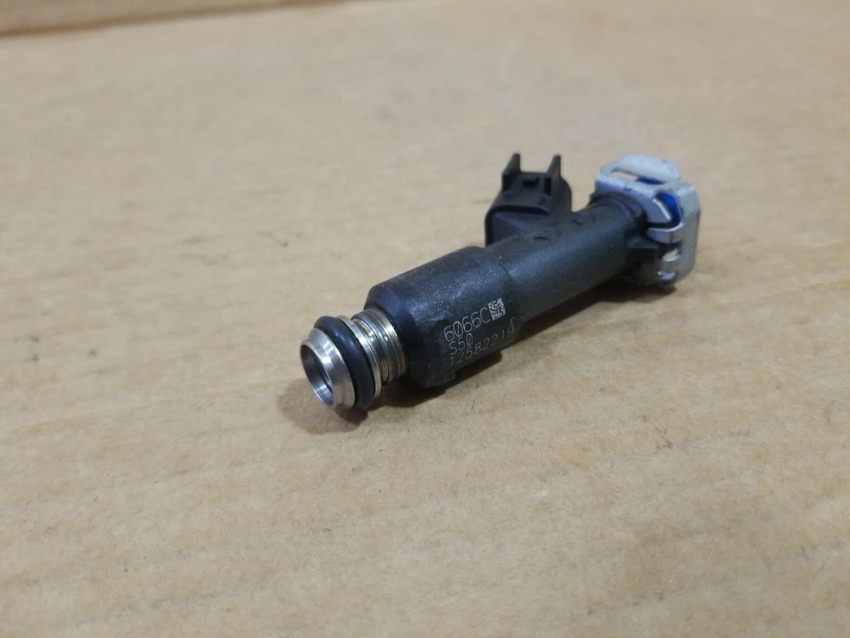 Chevy Cobalt Pontiac G5 2005-2010 motor 2,2 L inyector de combustible 12582219 Foto 2 de 4