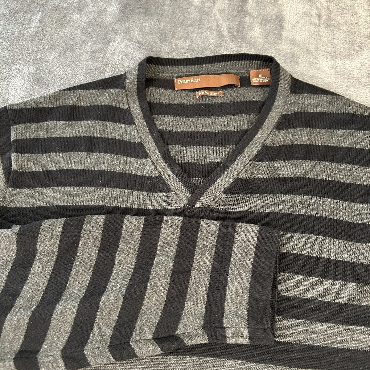 Perry Ellis Sweater Mens Medium Gray Black Pullover