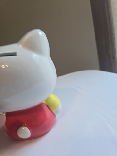 Hello Kitty Bank - Picture 5 of 10