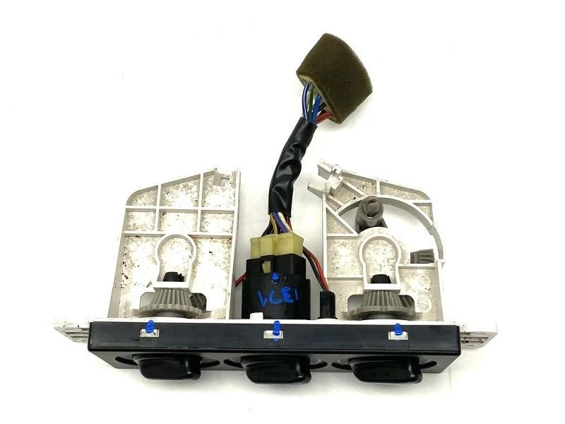 AC 热温气候控制 适合 1998 - 2000 起亚 Sportage 67525 — 第 2/4 张图片