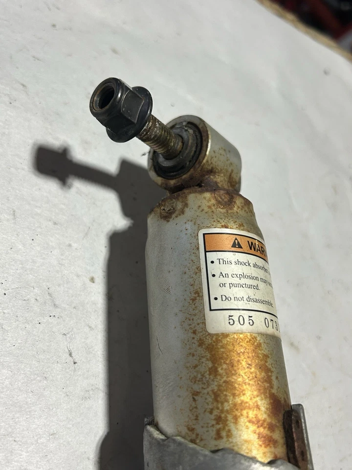 10-18 SKI DOO GRAND TOURING GSX 900 ACE SE 1200 XR FRONT SKI SHOCK 505073139 - Image 2 of 4