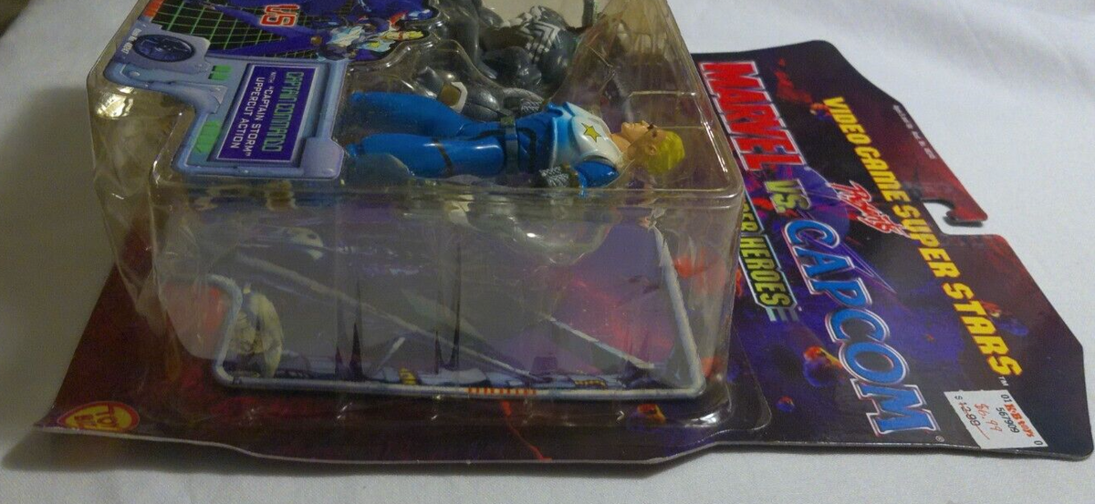 Marvel VS Capcom Venom & Captain Commando Toy Biz Video Game Super