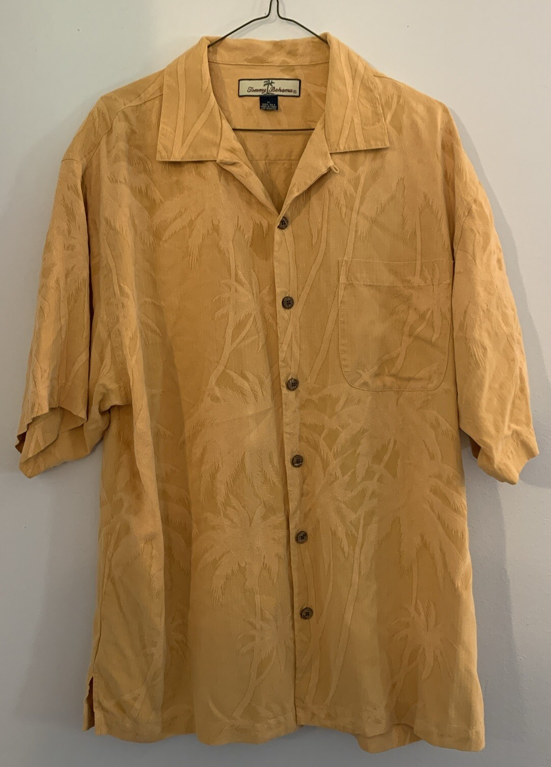 Tommy Bahama 100% Silk Orange Button Down Hawaiian Shirt Men’s Size Medium