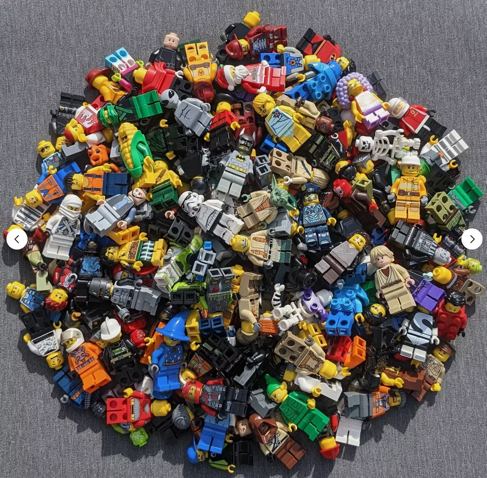 Random 24 x LEGO Minifigures Lot -  Space Marvel City Star Wars Castle Ninjago X - Image 3 of 4