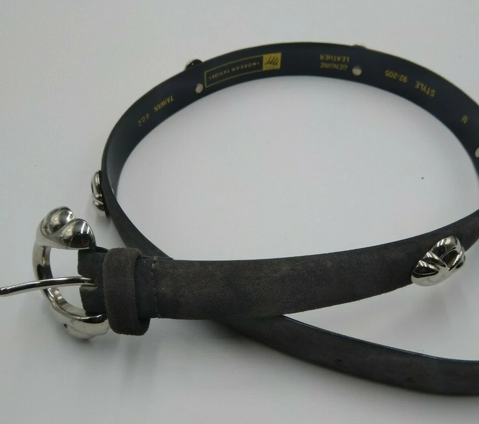 Cinturón de cuero de gamuza gris Morgan Taylor vintage - conchos plateados talla mediana Foto 2 de 4
