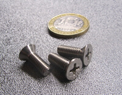 18-8 Stainless Flat Head Phillips Machine Screw 10-32 x 9/16'' Length 100 Pcs