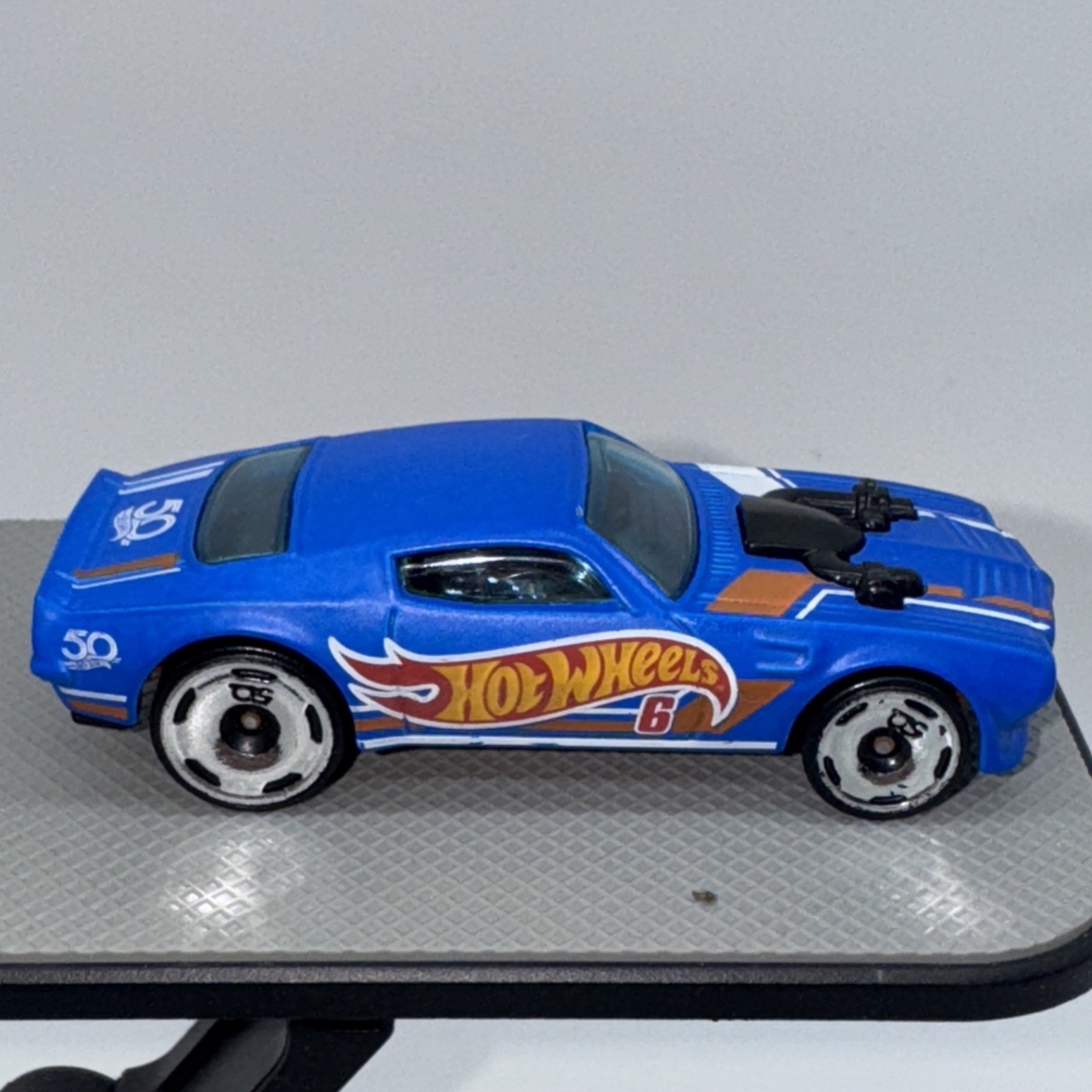 Picture 1 of 5