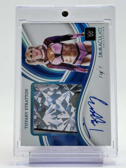 Tiffany Stratton 2023 Immaculate WWE Auto Platinum Patch #PM-TST 1/1 Q6633