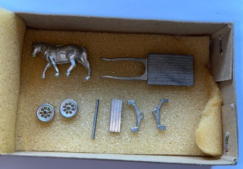 Vintage W&T No.F1 OO/HO Gauge - Road Vehicle White Metal Kit Unbuilt 4mm scale - Imagen 2 de 2