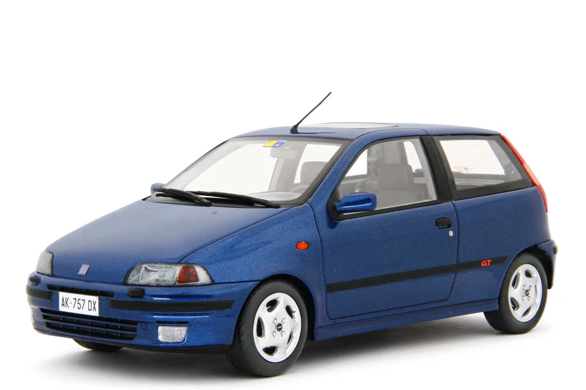 Laudoracing LM182C Fiat Uno 55S Bleue 1983 – échelle 1/18 Neuve