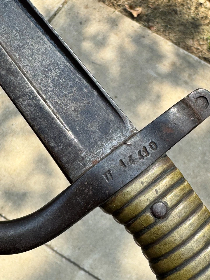 Antique French CHASSEPOT RIFLE YATAGHAN  M1866 BAYONET / Vintage  Short Sword - Image 4 of 4