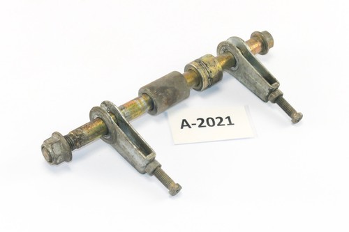 Yamaha YBR 125 Bj 2008 - Hinterachse Radachse Achse hinten A2021