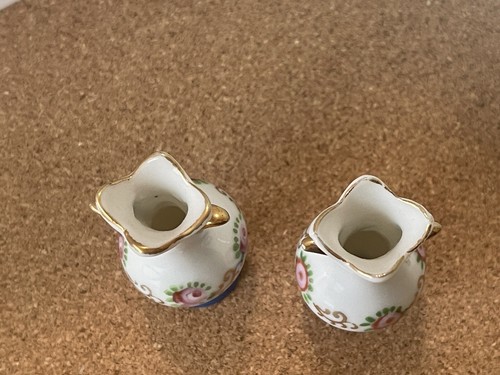 Miniature Mid-Century Porcelain Vase Made in Japan - Picture 5 of 9