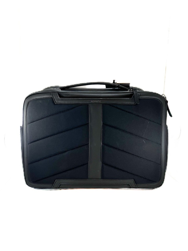 NWT Nomatic Messenger Bag V2 15 Liter Lifetime Warranty 16.5" x 5.5" x