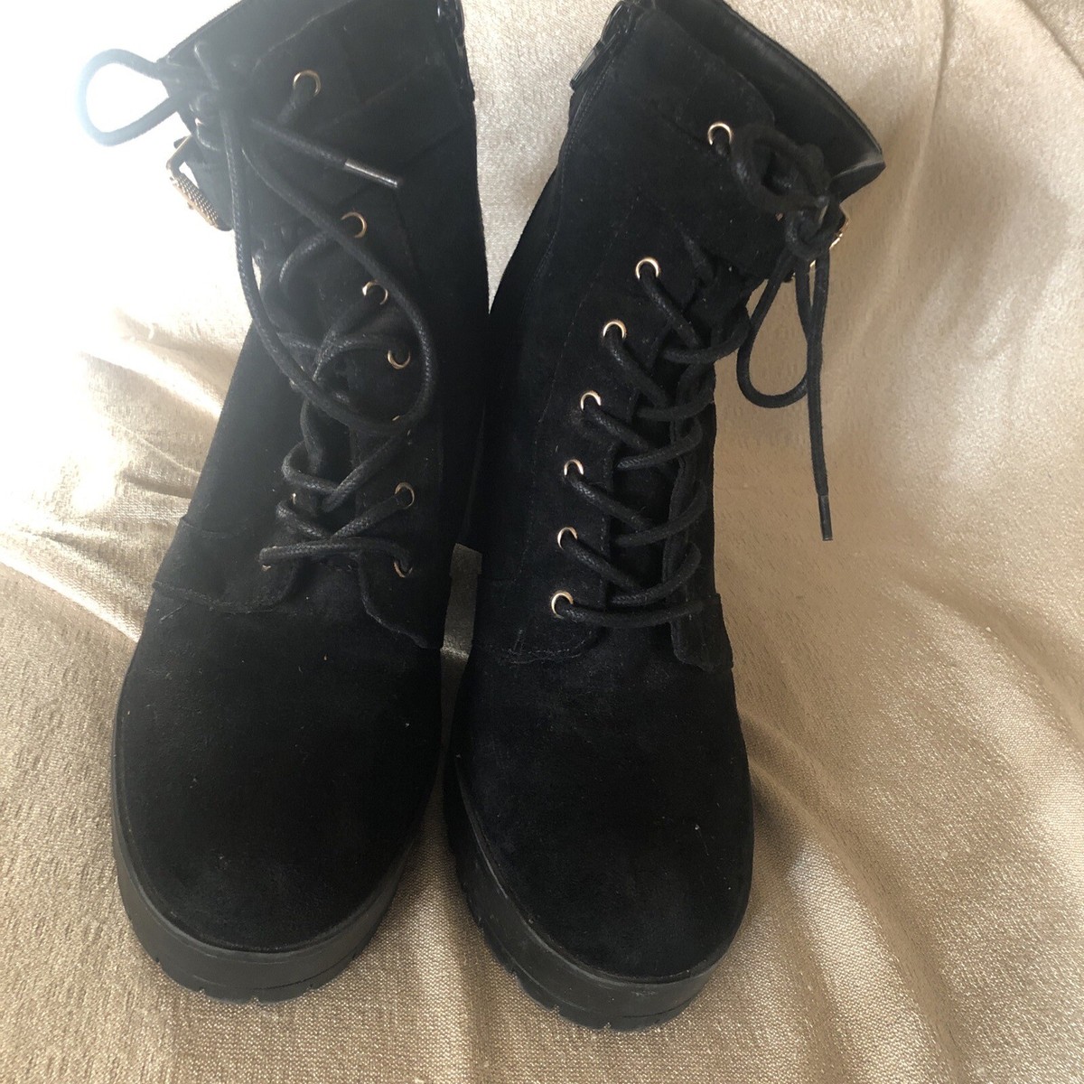 Forever 21 Womens Ankle Boots Sz Black Platform Faux Suede Shoes Side Zip  EUC