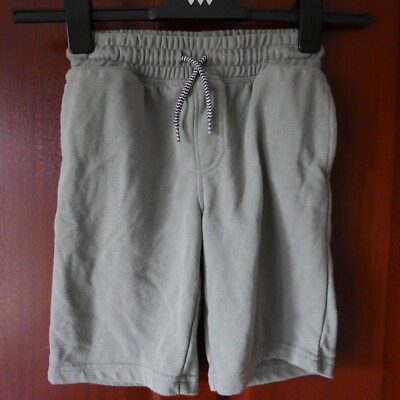 Urban Outlaws Shorts mit Kordelzug, 2 Paar. Größe 8-9 Jahre, grün & blau