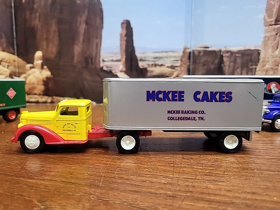 ERTL Diecast Tractor And Trailer's - Image 4 of 4