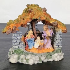 Vintage 1997 Miniature Resin Nativity Scene One Piece Hand Painted 3" Christian