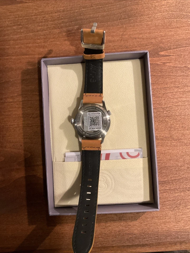 Temporizador mundial AVI 8 Flyboy Wingman GMT automático Foto 4 de 4