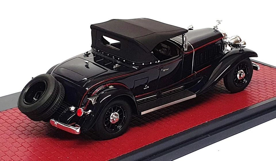Matrix 1/43 Scale MX20301-452 - 1930 Cadillac V16 452 Roadster Fleetwood closed - Image 2 of 4