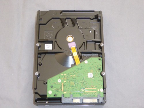SEAGATE BARRACUDA ST8000DM004 8TB 5400RPM 3.5" SATA HARD DRIVE LOW 678 HOURS - Afbeelding 3 van 3
