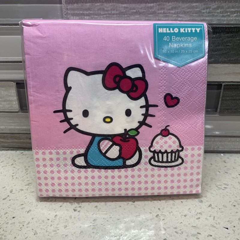 Sanrio Sitting Hello Kitty Pink Cupcake Set of 40 Beverage Napkins New Package