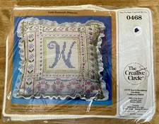 New VTG 1985 Creative Circle Cross Stitch Pillow Kit, 0468 Romantic Ribbons