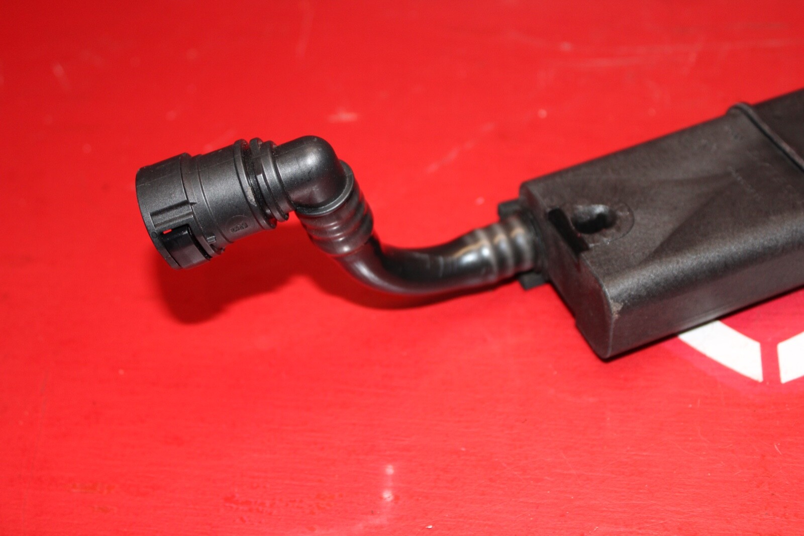 2014-2019 MASERATI GHIBLI M157 OEM FUEL GAS CHARCOAL VAPOR EVAPORATOR HOSE PIPE