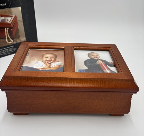 Photo Jewelry Chest Cherry Finish New! 8.6"x5.5"x3.2" Original box included - Picture 3 of 9