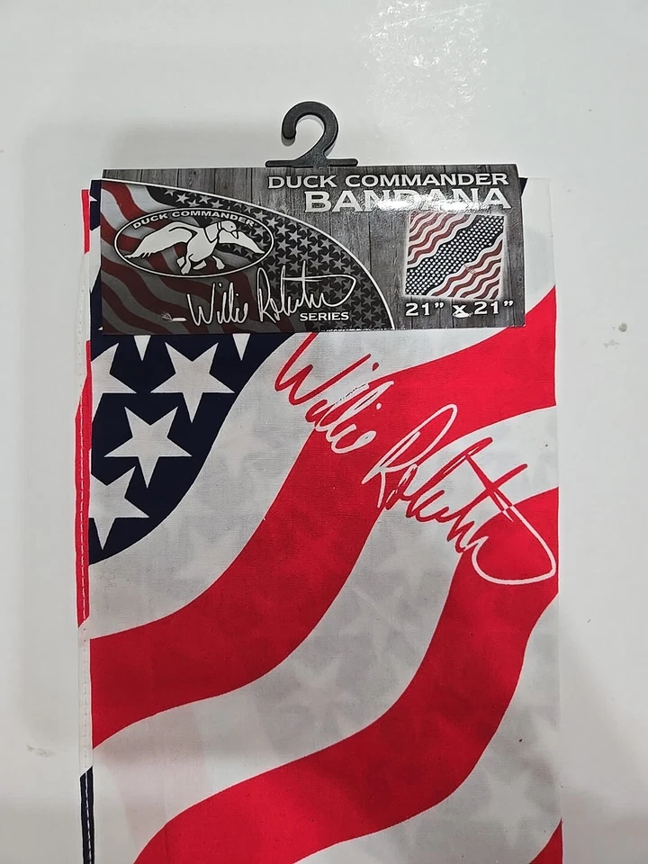 New Duck Commander Bandana WILLIE ROBERTSON SIGNATURE American Flag Pattern - Image 3 of 4