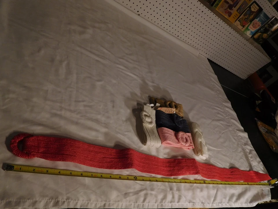 6 件复古 20 世纪 60 年代编织丙烯酸女式皮带 43 英寸 x 2 英寸粉色、红色、蓝色、棕褐色和 2 W — 第 3/4 张图片