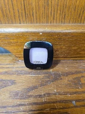 L’Oréal Paris Colour Riche Eyeshadow, #206 Mademoiselle Pink, 0.12 Oz