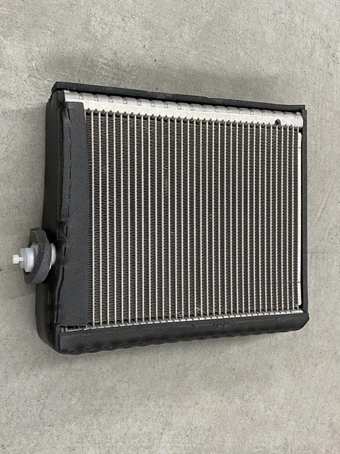 2012-20 RAM 2500 3500 Air Conditioning Evaporator OEM# 68138270AB - Image 3 of 4