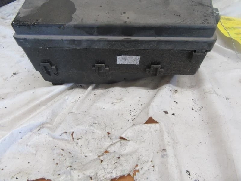 Fuse Box Engine Fits 04 VOLVO 40 SERIES 1544764 Foto 4 de 4