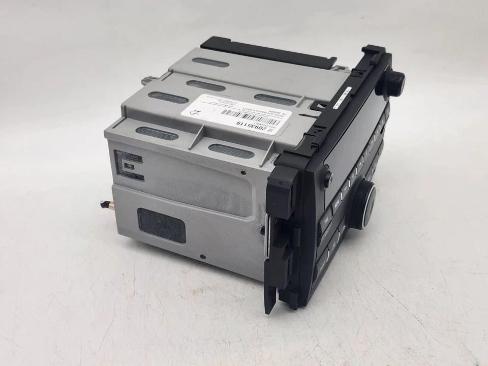 2009-2012 Chevy Traverse Buick Enclave Single Disc CD MP3 Radio Receiver - Image 2 of 4