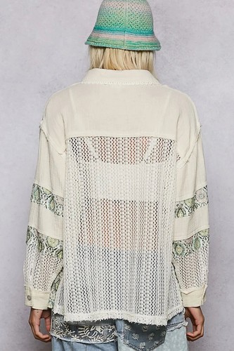 Camisa para mujer con botones de retazos de ganchillo estampada POL - Imagen 3 de 3