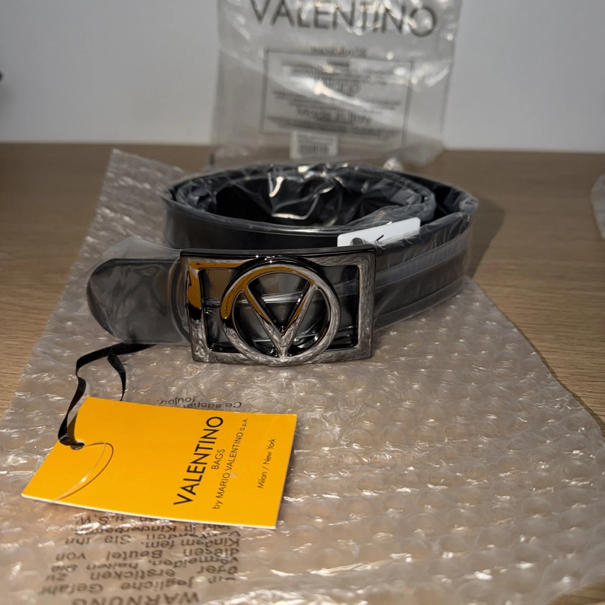 VALENTINO Gürtel Roof Pin Buckle Belt W115 Nero / Oro