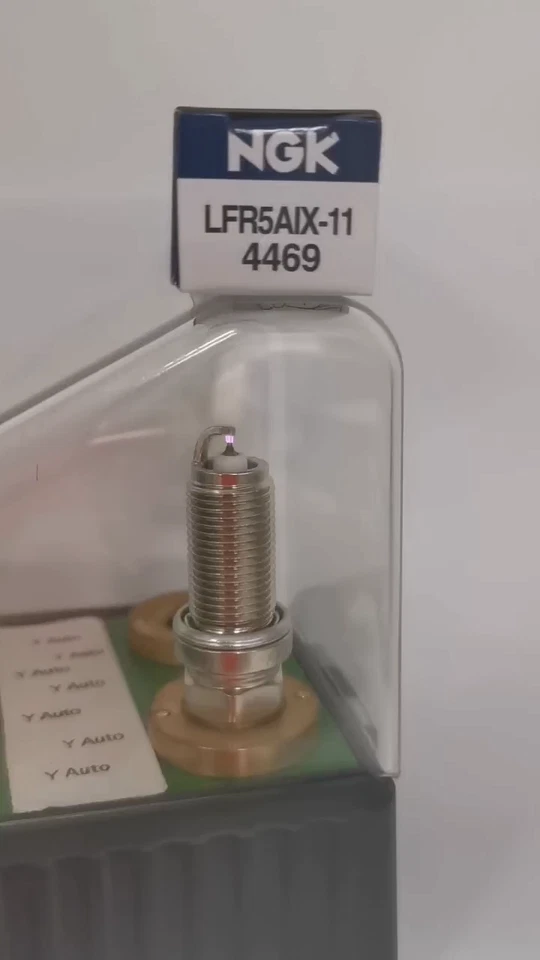 NGK LFR5AIX-11 #4469 Set of 16 Iridium Spark Plugs 2009+ 5.7L 6.4L Hemi Dodge Foto 2 de 3